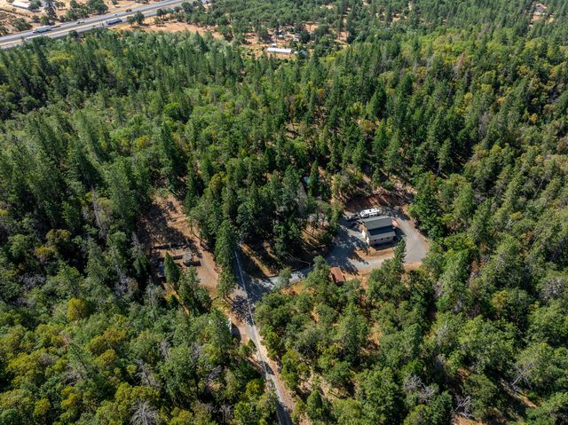 357 El Conejo Drive, Grants Pass, OR 97526