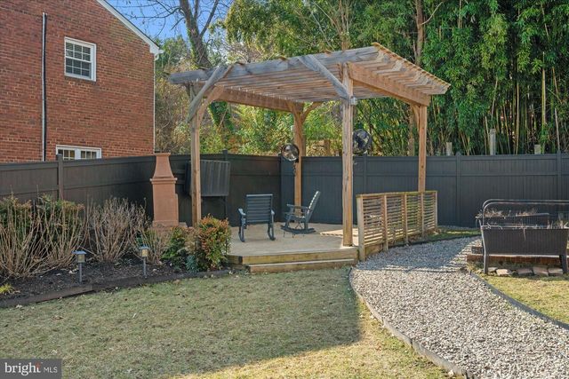 2800 HICKORY ST, Alexandria, VA 22305