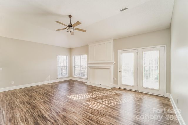 7121 Scuppernong Court, Charlotte, NC 28215