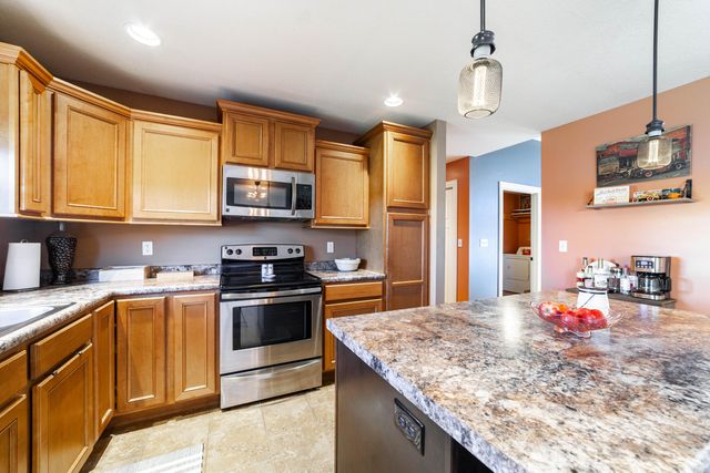 3703 FLATWATER DR, Columbia, MO 65202