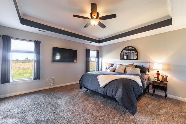 3703 FLATWATER DR, Columbia, MO 65202