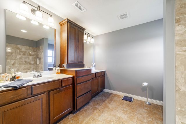 3703 FLATWATER DR, Columbia, MO 65202