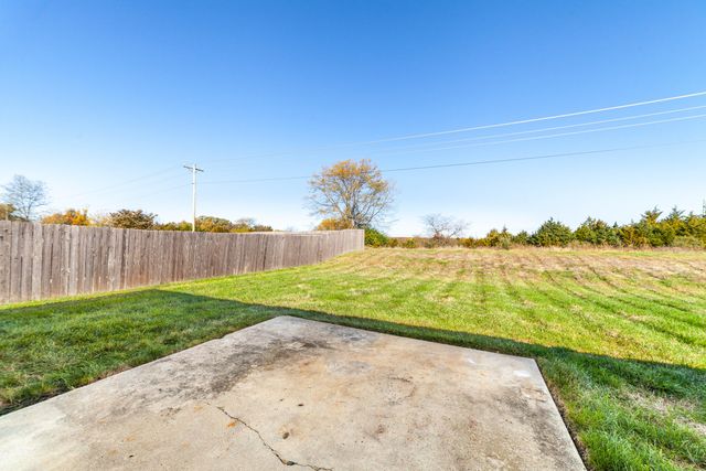 3703 FLATWATER DR, Columbia, MO 65202