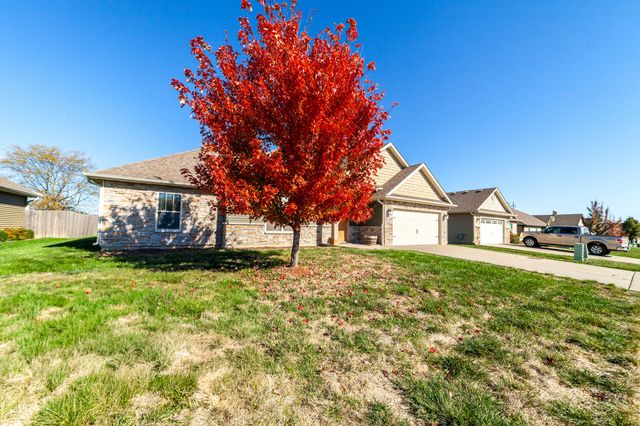 3703 FLATWATER DR, Columbia, MO 65202