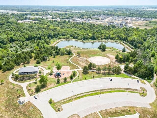 3703 FLATWATER DR, Columbia, MO 65202