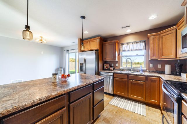 3703 FLATWATER DR, Columbia, MO 65202