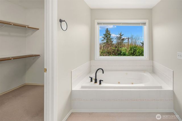 16811 10th Avenue SW, Normandy Park, WA 98166