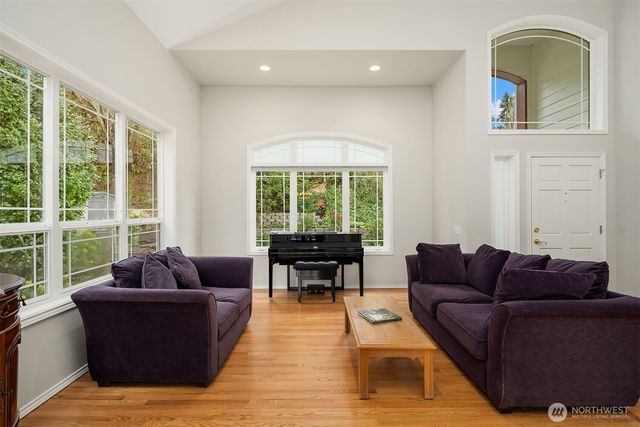 16811 10th Avenue SW, Normandy Park, WA 98166