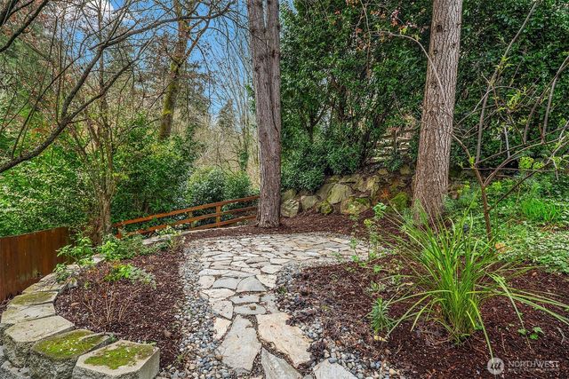 16811 10th Avenue SW, Normandy Park, WA 98166