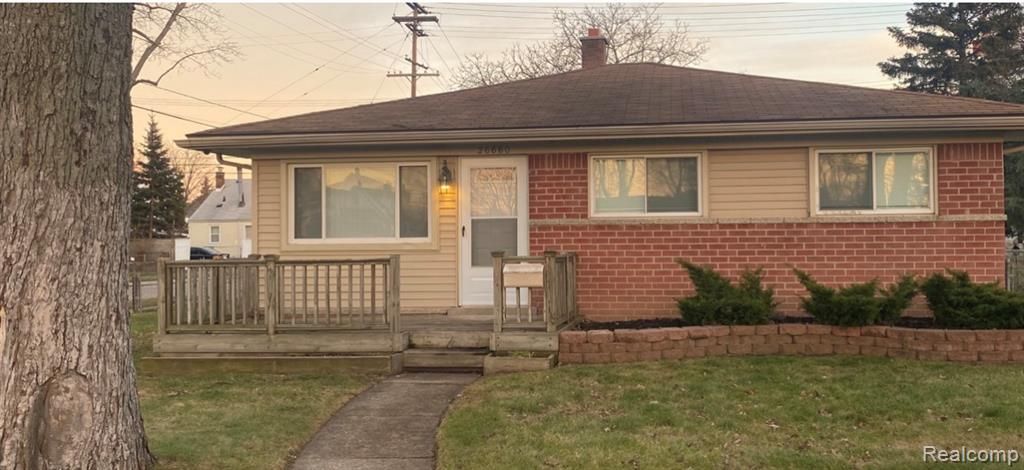 26660 Wenfield Street, Roseville, MI 48066