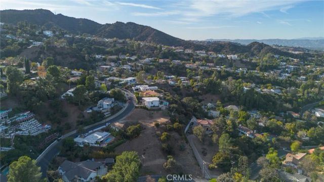 16652 Calneva, Encino, CA 91436