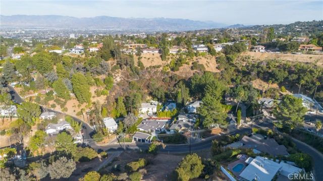 16652 Calneva, Encino, CA 91436