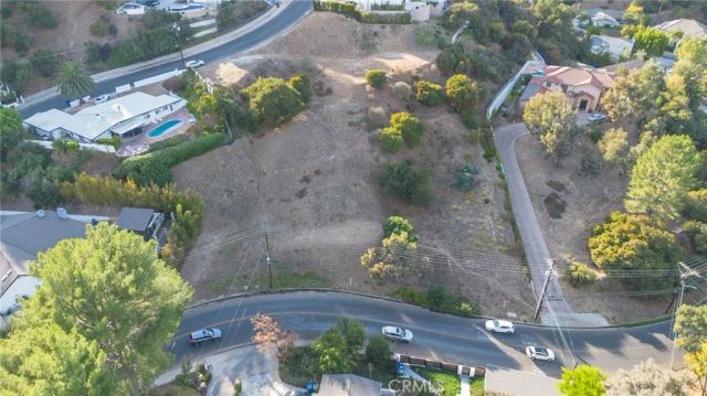 16652 Calneva, Encino, CA 91436