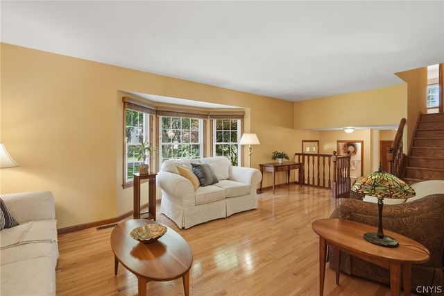 112 Casterbridge Lane, Lysander, NY 13027