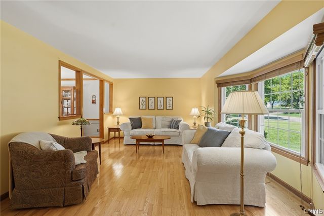 112 Casterbridge Lane, Lysander, NY 13027
