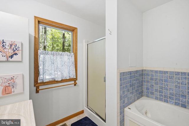 22300 FRAZIER RD, Rock Hall, MD 21661