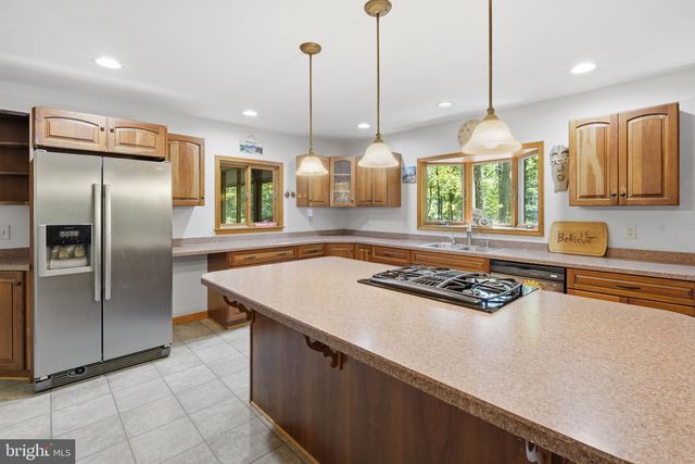 22300 FRAZIER RD, Rock Hall, MD 21661