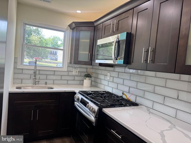 6 LA CASCATA TNHS, Clementon, NJ 08021