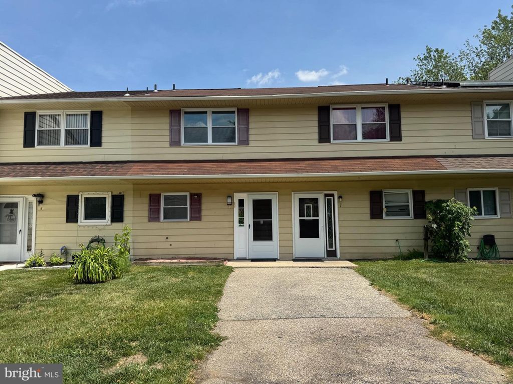 6 LA CASCATA TNHS, Clementon, NJ 08021