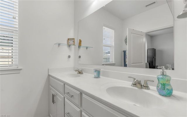 449 Heartfield DR, Chesapeake, VA 23322