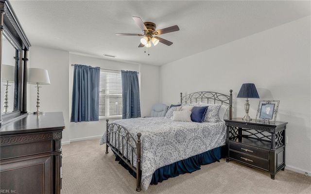 449 Heartfield DR, Chesapeake, VA 23322