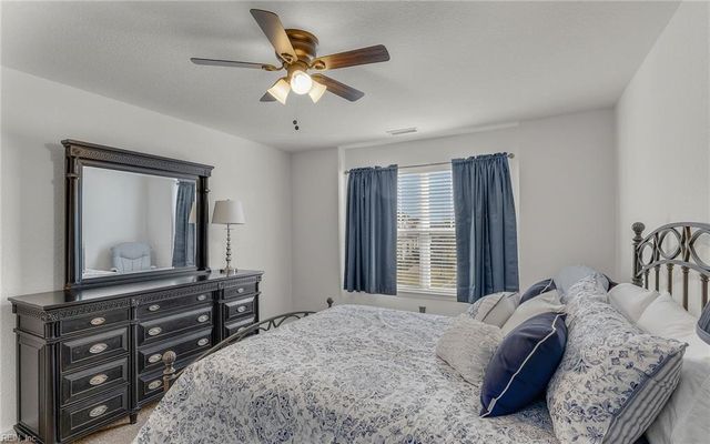 449 Heartfield DR, Chesapeake, VA 23322