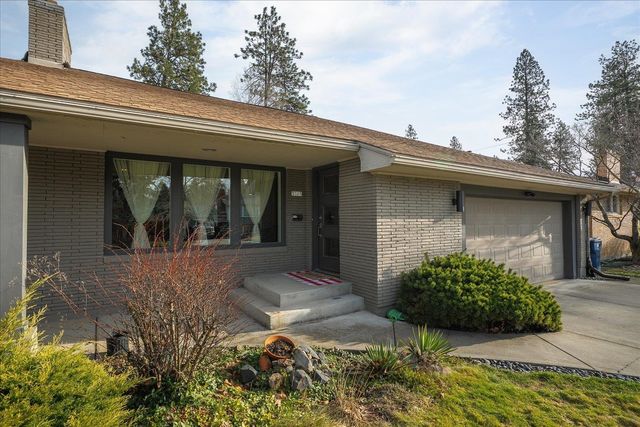 3325 S Bernard St, Spokane, WA 99203