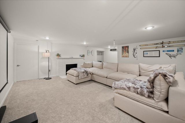 3325 S Bernard St, Spokane, WA 99203