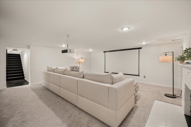 3325 S Bernard St, Spokane, WA 99203