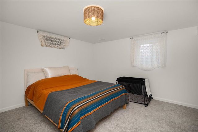 3325 S Bernard St, Spokane, WA 99203