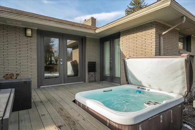 3325 S Bernard St, Spokane, WA 99203