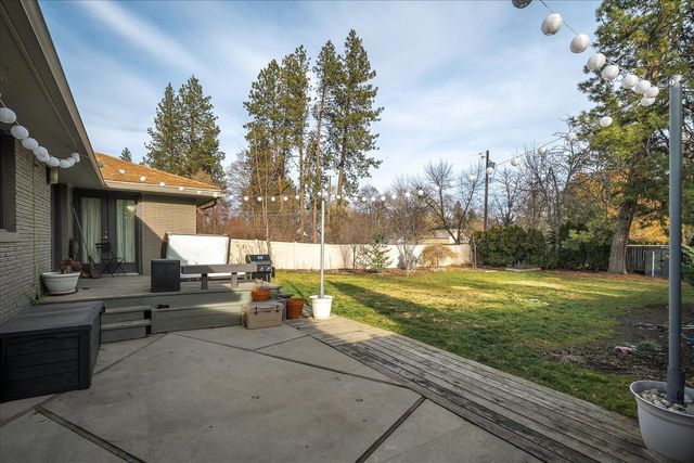 3325 S Bernard St, Spokane, WA 99203