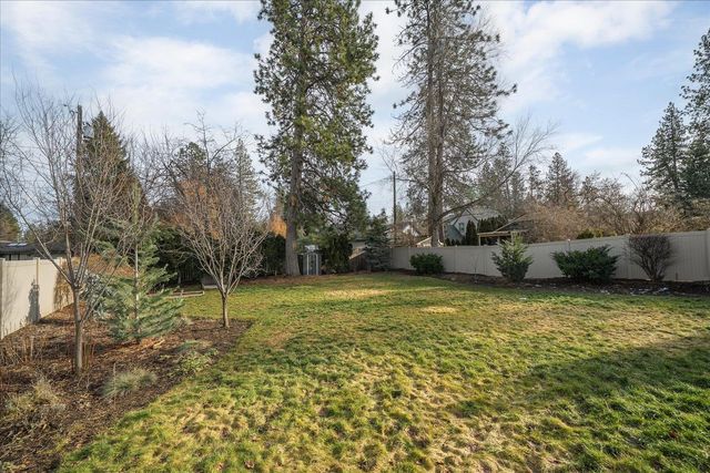 3325 S Bernard St, Spokane, WA 99203