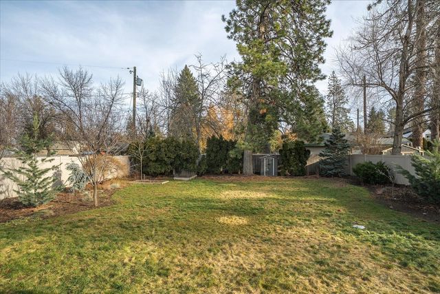 3325 S Bernard St, Spokane, WA 99203