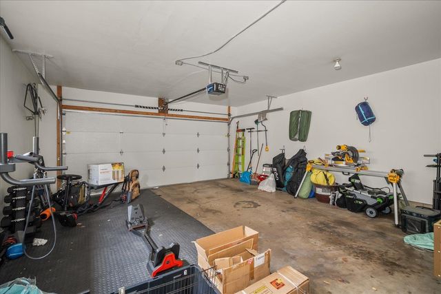 3325 S Bernard St, Spokane, WA 99203