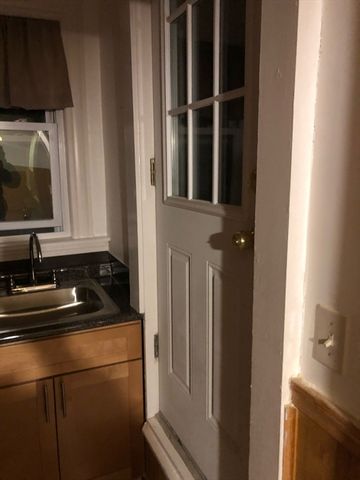 5 Waldo St 1, Dedham, MA 02026