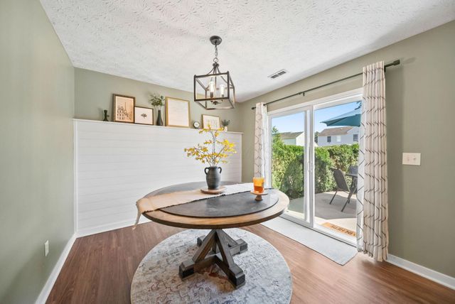 94 Richard Avenue, South Bloomfield, OH 43103