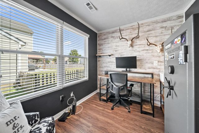 94 Richard Avenue, South Bloomfield, OH 43103