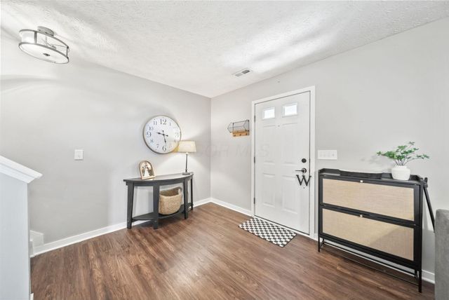 94 Richard Avenue, South Bloomfield, OH 43103