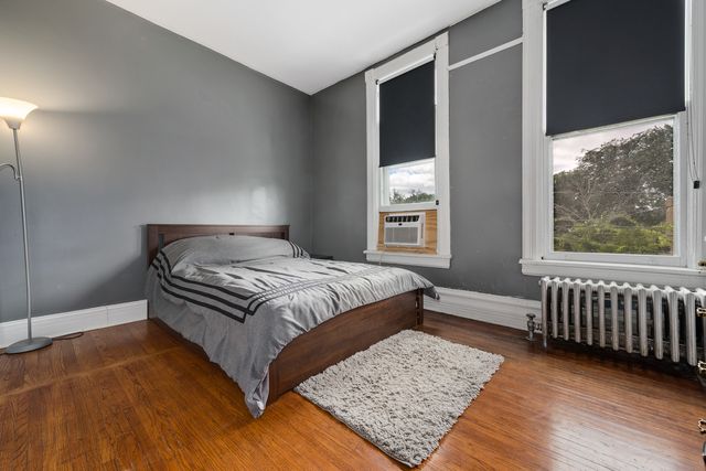 4444 S Berkeley Avenue, Chicago, IL 60653