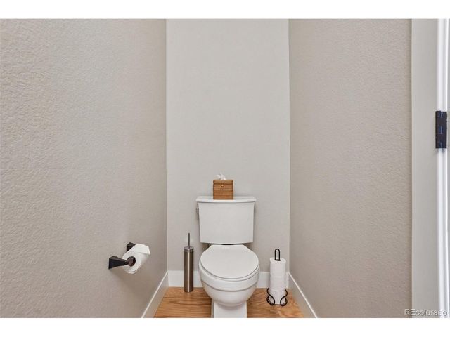 888 S Valentia St 17-103, Denver, CO 80247