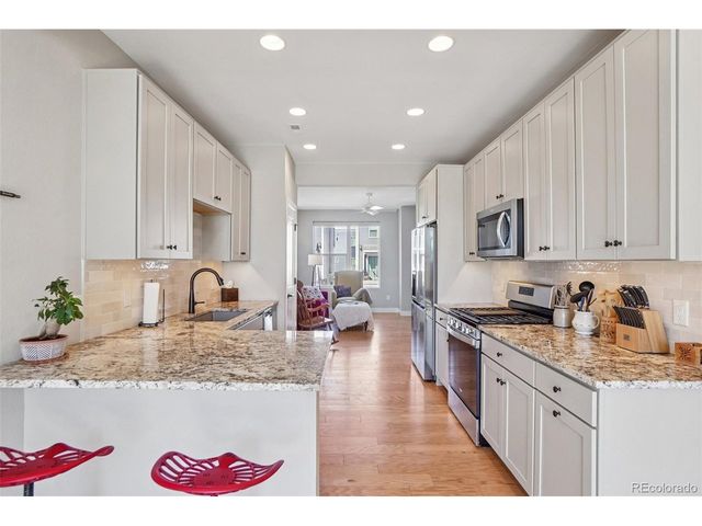 888 S Valentia St 17-103, Denver, CO 80247