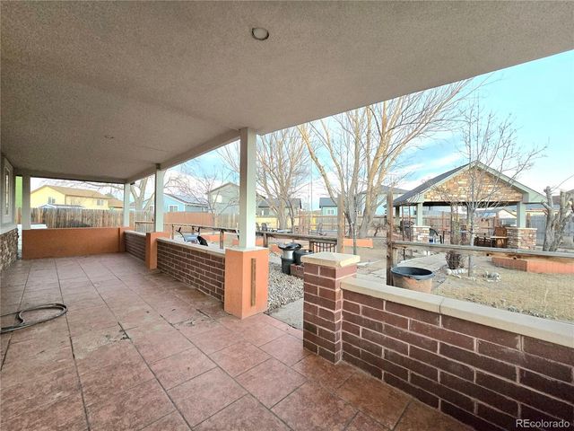 608 E 22nd Street Rd, Greeley, CO 80631