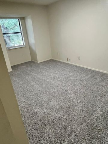 1408 Arvel Circle B, Reno, TX 76020