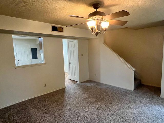 1408 Arvel Circle B, Reno, TX 76020