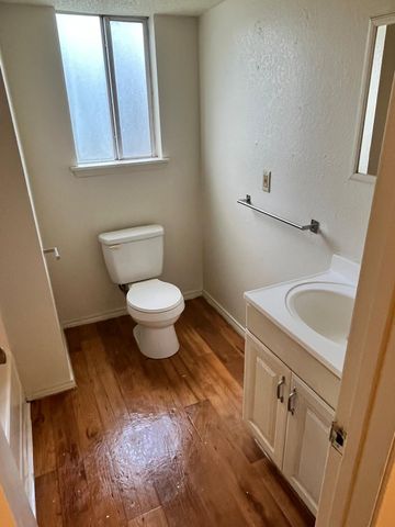 1408 Arvel Circle B, Reno, TX 76020