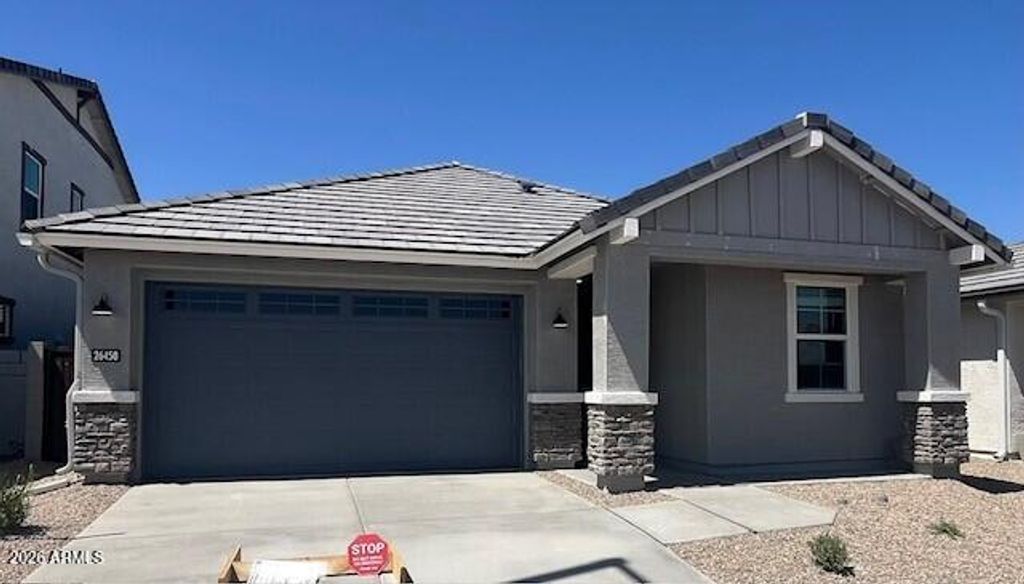 26450 W CROWN KING Road, Buckeye, AZ 85326