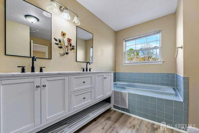374 Draco Road, Piscataway, NJ 08854