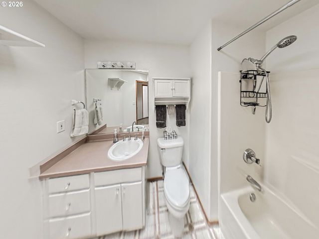 4029 Ne 16TH Ct, Gresham, OR 97030