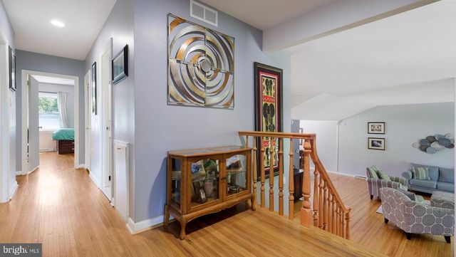 2002 LANTERN LN, Oreland, PA 19075